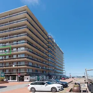 https://casa-quatre-mains-westende.ostend-hotel.net