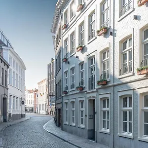 Apartment Aragon House Bruges